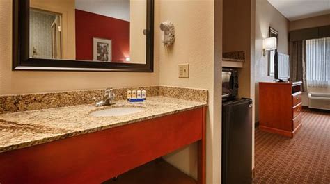 BEST WESTERN ELLISVILLE INN - Updated December 2024 - 20 Photos - 1102 Highway 29 N, Ellisville ...