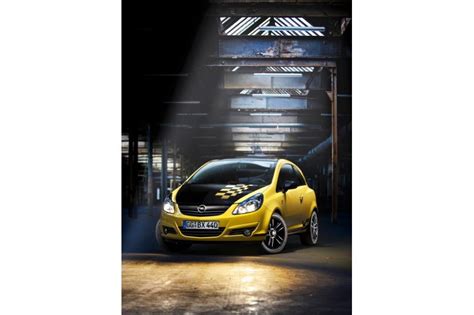 Review Spec Price and Manual: Opel Corsa Color Race