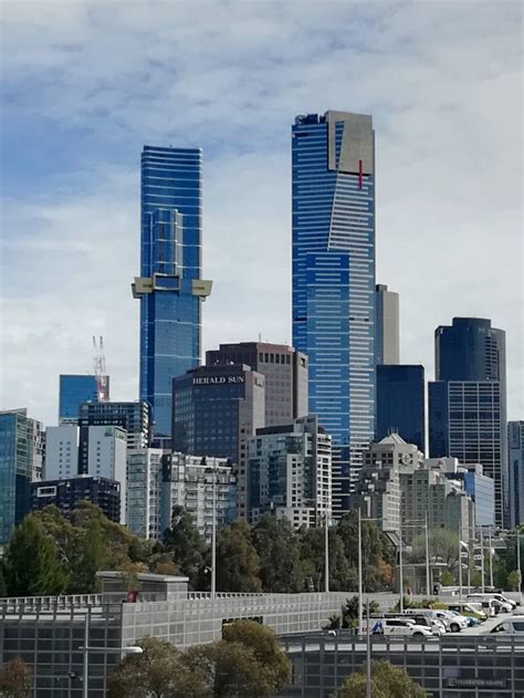 File:Southbank Melbourne Skyline.jpg - Wikipedia