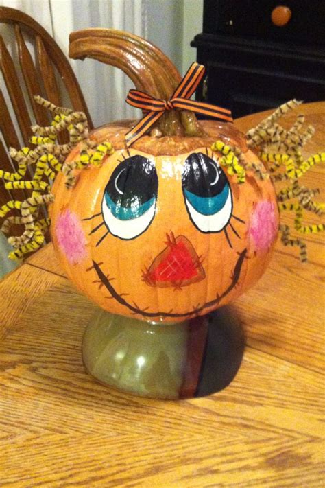 Painted Scarecrow pumpkin | Pumpkin halloween decorations, Painted pumpkins, Halloween decorations