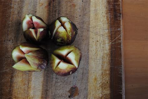 MY COSMOPOLITAN KITCHEN: GRILLED FIGS + BLUE CHEESE WRAPPED IN BASTURMA