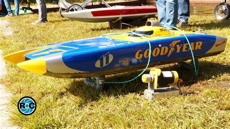 RC RACE BOAT GAS POWERED - IGM Diepholz - YouTube
