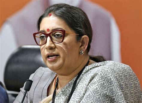 Smriti Irani slams Cong for turning down invitation to attend Ram ...