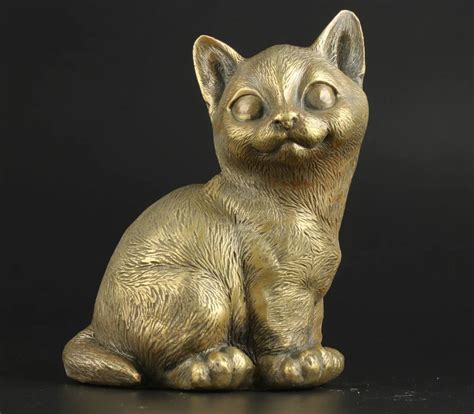 China Collectable Handmade Brass Lifelike Cute Cat Statue Ornaments-in Statues & Sculptures from ...