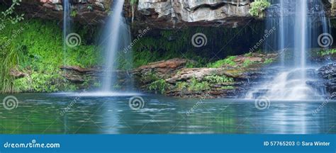 Waterfalls at Fern Pool in Karijini National Park, Western Austr Stock ...