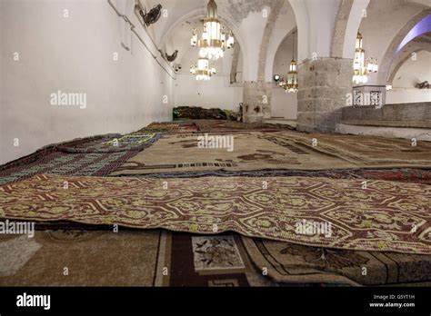 Abraham Mosque in Hebron, Mosque of Patriarchs Stock Photo - Alamy