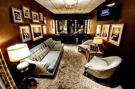 A Virtual Backstage Tour of the Grand Ole Opry [PHOTOS]