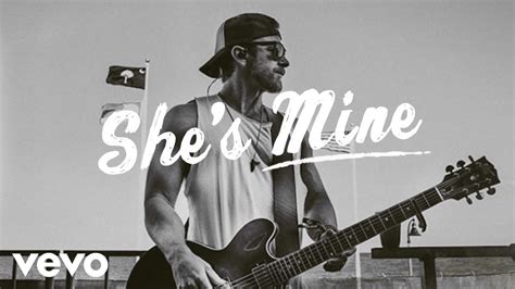 Kip Moore - She's Mine (Official Lyric Video) Chords - Chordify