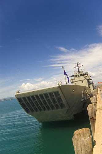 Navy Boat | Australian Navy boat moored in bowen | Paul Esson | Flickr