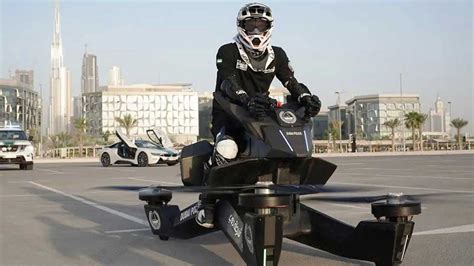 Dubai Police Take Delivery of First Training Hoverbikes