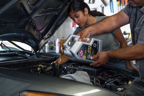 Oil Change Time vs Mileage: When Should You Change Your Oil? - AutoZone