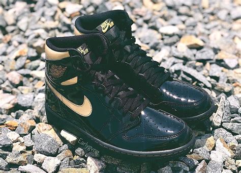 Air Jordan 1 High Black Gold 2020 Release Date 555088-032 | Sole Collector