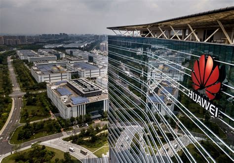 Inside Huawei's Shenzhen headquarters - Marketplace