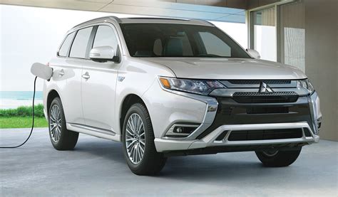 Mitsubishi 2022 Outlander PHEV Brochure