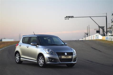 Everything you need know about the Suzuki Swift Sport (2nd Generation 2010-2017) - Buying a Car ...