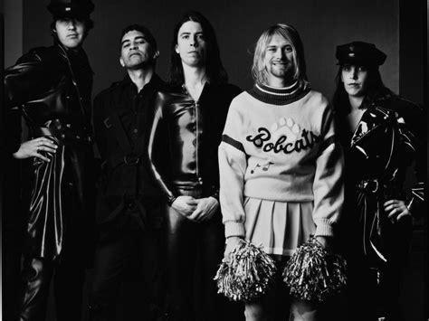 Nirvana, Kurt Cobain, Dave Grohl, Krist Novoselic, Pat Smear, musician, cheerleaders ...