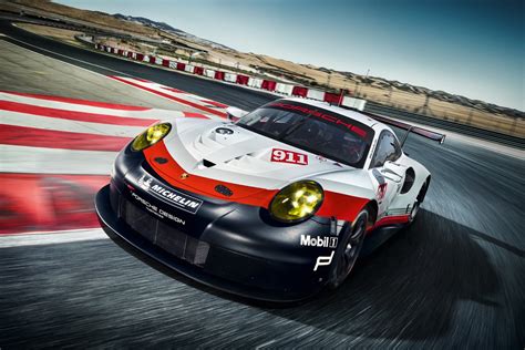 2017 Porsche 911 RSR | Photos, Details, Specs | Digital Trends