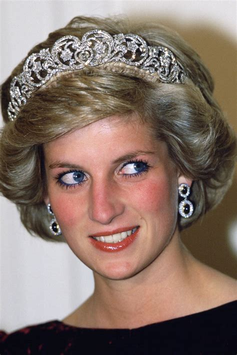 Princess Diana’s Wedding Tiara Is The Star Of A Beguiling New ...