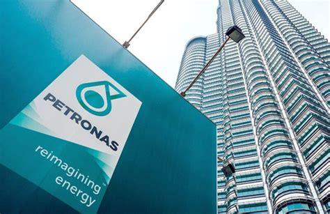 Petronas Carigali discovers oil and gas in Block SK306, off Sarawak coast | New Straits Times ...