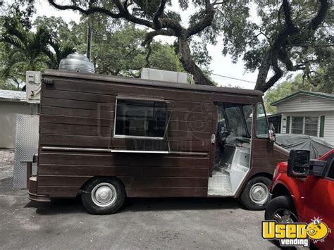 Well-Equipped and Ready-to-Go Step Van Kitchen Food Truck for Sale in ...