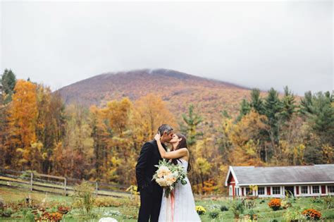 Fall Vermont Barn Wedding: Jackie + Jake - Green Wedding Shoes