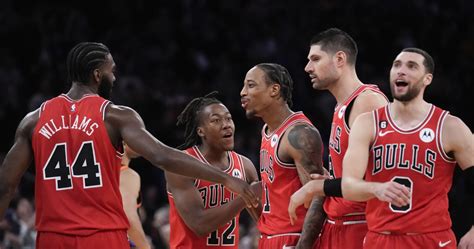 Jalen Brunson, Knicks Ripped by NBA Twitter for Blowing Late Lead vs. Bulls | News, Scores ...