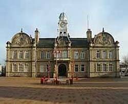 Ossett Town Hall, Ossett, Yorkshire - This elegant venue can accommodate anything from ...