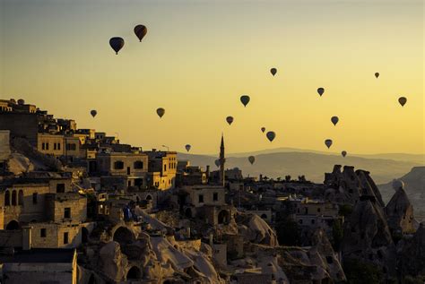 Sunrise over Cappadocia Wallpaper - Happywall