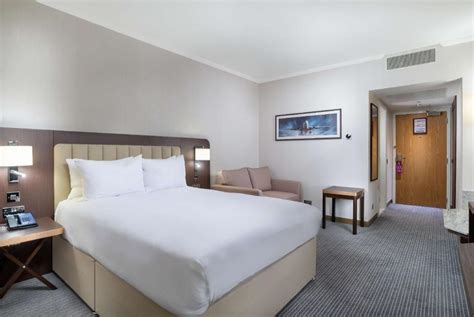 Hilton London Gatwick Airport Hotel in United Kingdom - Room Deals, Photos & Reviews