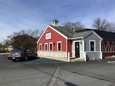 These 7 Pennsylvania Seafood Restaurants Are Worth A Visit