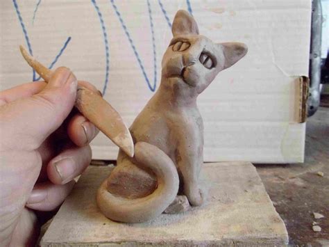 Easy Project: How To Make A Cat Out of Clay - YouTube | Clay cats, Sculpting clay, Clay