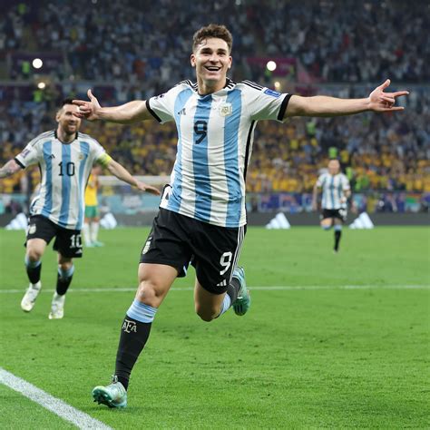 Julian Alvarez, Bintang Baru Argentina Usai Era Messi