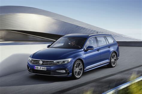 Volkswagen Passat 2019 facelift prices announced | Carbuyer