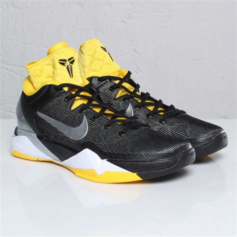 Nike Zoom Kobe VII Supreme - 109252 - Sneakersnstuff (SNS ...