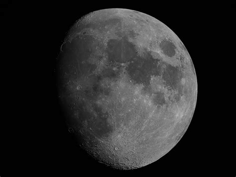 Moon (aug 2010) - Deep Sky Watch