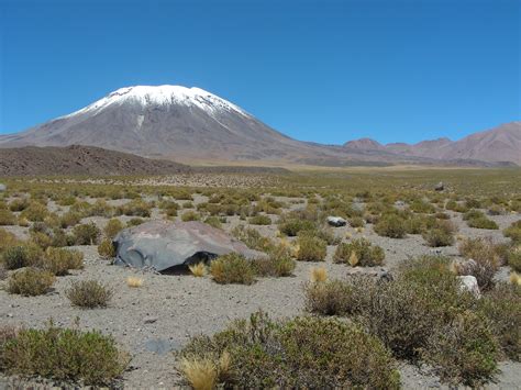 File:Volcan Lascar.jpg - Wikimedia Commons