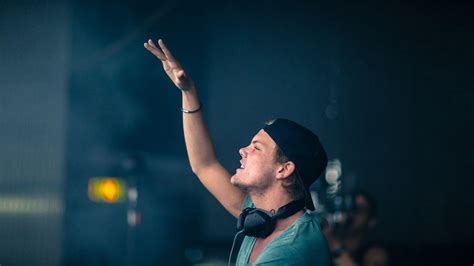 Avicii Wallpaper Hd