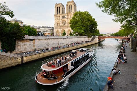 Guided Cruise on the Seine River by Vedettes de Paris - Klook Malaysia