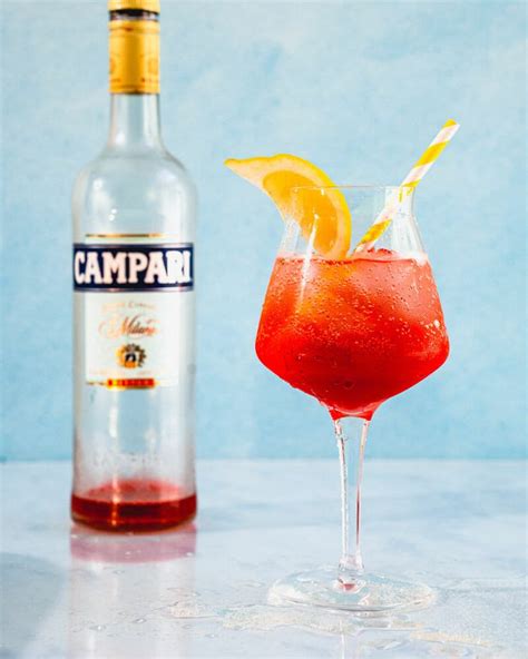 This Campari Spritz is the It Drink for the Season | Recipe | Campari cocktails, Campari ...