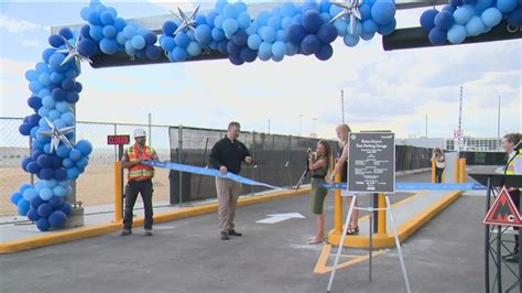 Boise Airport celebrates opening of new public parking garage | ktvb.com