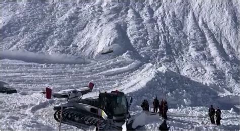 Fatal Avalanche in French Alps: Four Dead, Several Injured