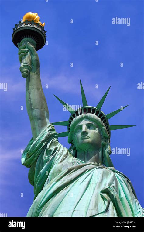 Statue of liberty close up hi-res stock photography and images - Alamy