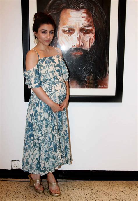 PIX: Soha Ali Khan flaunts her baby bump - Rediff.com movies