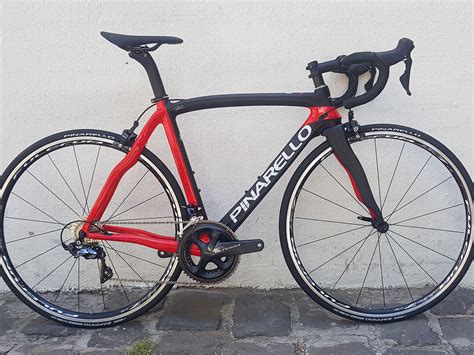 Pinarello Prince 60.3 Ultegra R8000 Black Red (255) | Port Melbourne Cycles