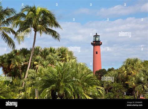 Lighthouse at Jupiter Beach Florida Stock Photo - Alamy