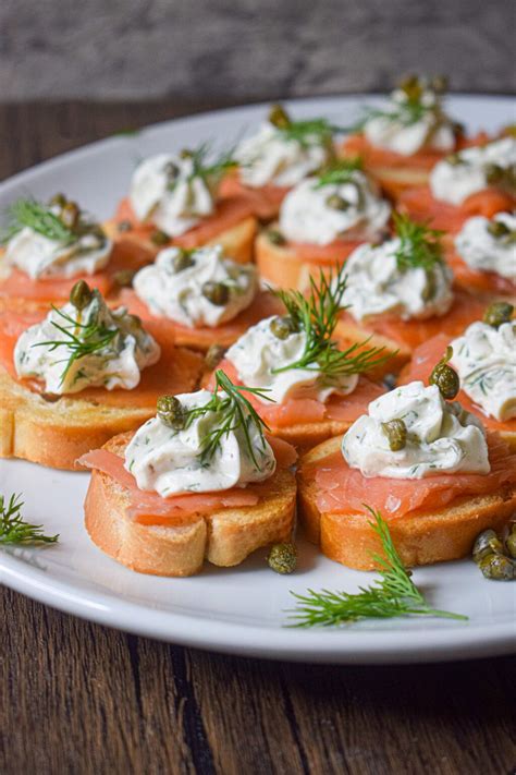 Smoked salmon crostini – Artofit