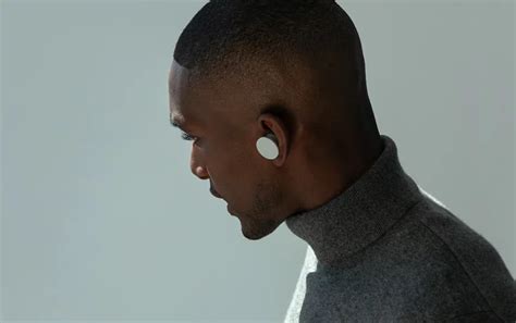 Meet New Surface Earbuds for Business – Break Free from Ordinary – Microsoft Surface