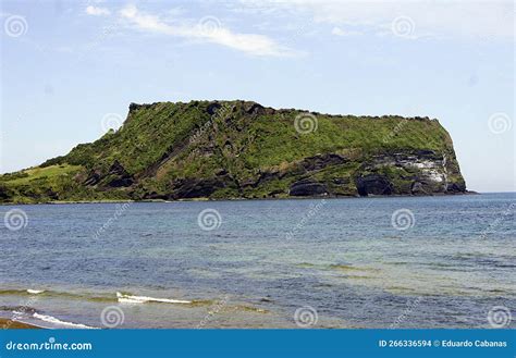 Seongsan Ilchulbong Volcanic Crater, Sunrise Peak, Jeju Island, South Korea Stock Photo - Image ...