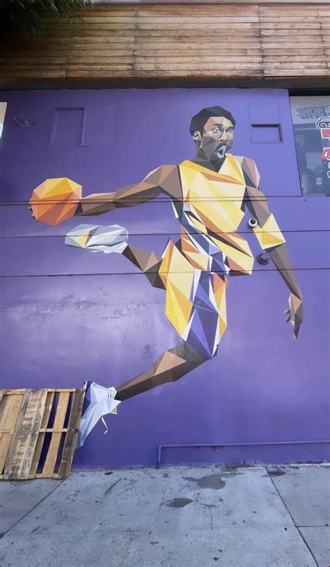 The infamous Kobe Bryant mural in LA : r/KobeBryant24