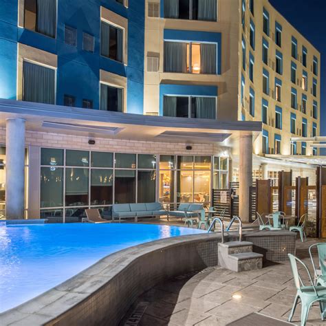 Luxury Amenities | Frisco Hotel Indigo Frisco